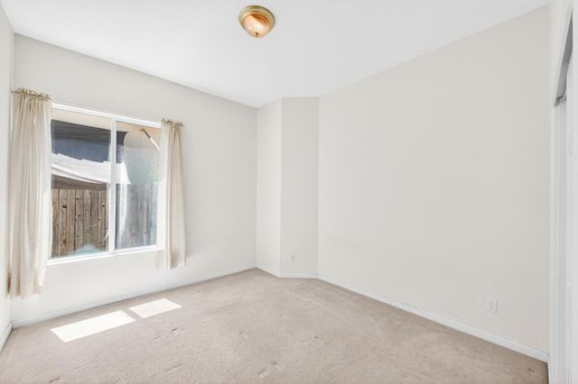 8406 Alameda Park Dr, Elk Grove, CA 95624