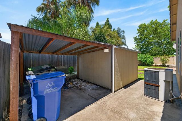 8406 Alameda Park Dr, Elk Grove, CA 95624