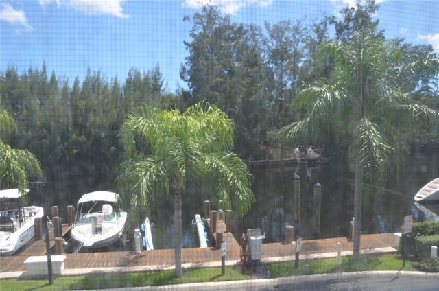 6201 Bay Club Drive 4, Fort Lauderdale, FL 33308