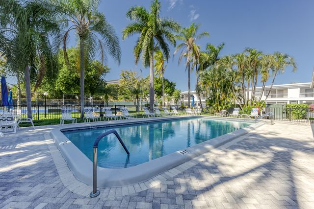 6201 Bay Club Drive 4, Fort Lauderdale, FL 33308