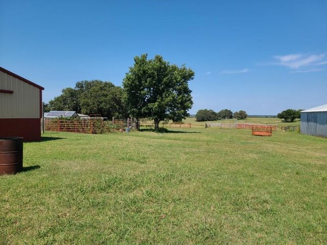 105002 S Hidden Valley Drive, Mcloud, OK 74851