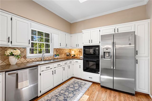 1230 Brook Knoll Place, Lawrenceville, GA 30043
