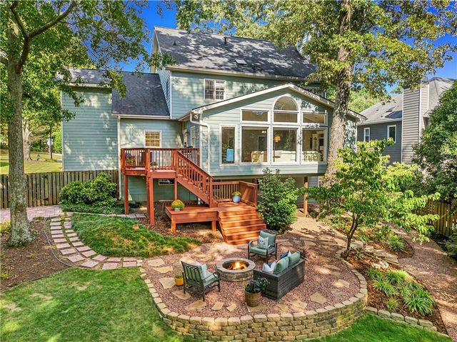 1230 Brook Knoll Place, Lawrenceville, GA 30043