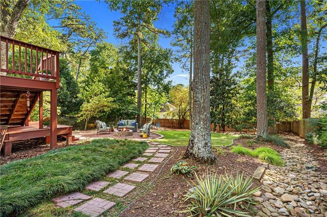 1230 Brook Knoll Place, Lawrenceville, GA 30043