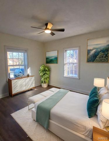 1811 S New Florissant Road, Florissant, MO 63031