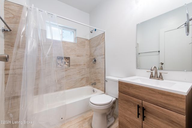 3222 W Market St, Louisville, KY 40212