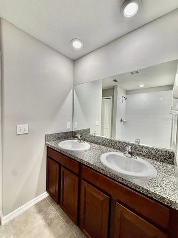 10524 CARLOWAY HILLS DRIVE, Wimauma, FL 33598