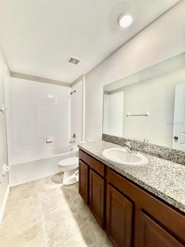 10524 CARLOWAY HILLS DRIVE, Wimauma, FL 33598