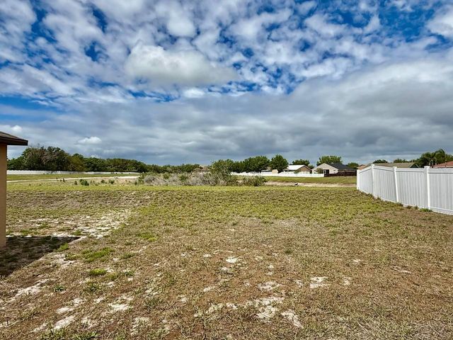 10524 CARLOWAY HILLS DRIVE, Wimauma, FL 33598