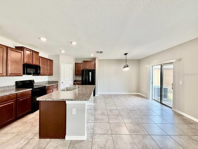 10524 CARLOWAY HILLS DRIVE, Wimauma, FL 33598