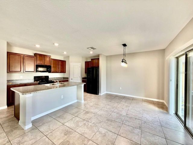 10524 CARLOWAY HILLS DRIVE, Wimauma, FL 33598