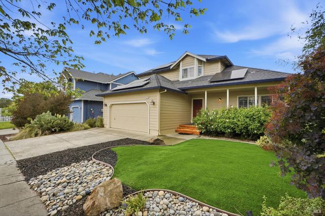 1731 Walnut Creek Dr, Santa Rosa, CA 95403