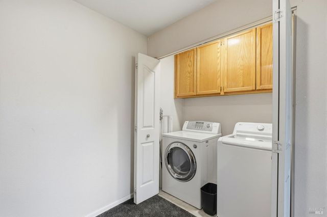 1731 Walnut Creek Dr, Santa Rosa, CA 95403