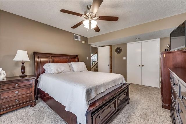 513 Hunters Glen Street, Lewisville, TX 75067