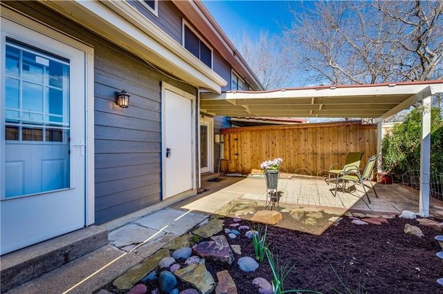 513 Hunters Glen Street, Lewisville, TX 75067