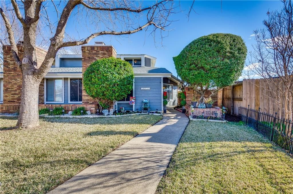 513 Hunters Glen Street, Lewisville, TX 75067