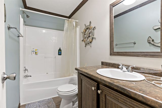 555 BUS HWY 82, Avery, TX 75554