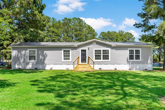 555 BUS HWY 82, Avery, TX 75554