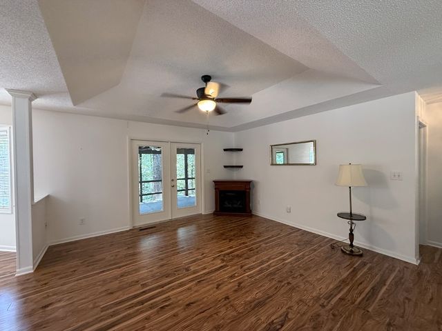 120 Warpaint Lane, Westminster, SC 29693