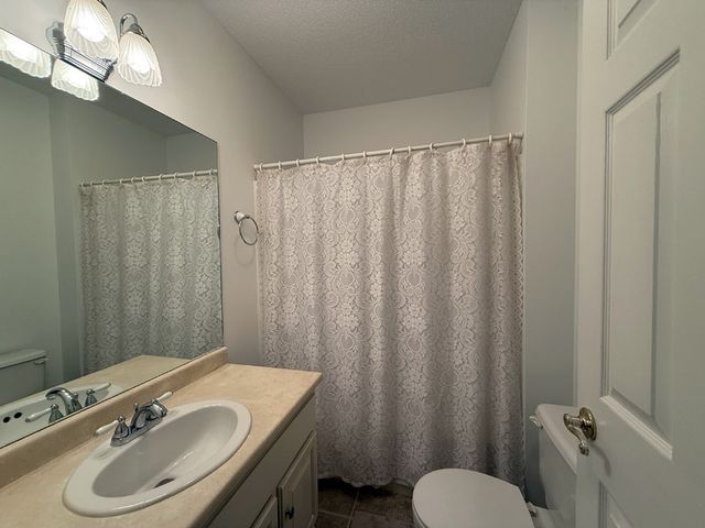 120 Warpaint Lane, Westminster, SC 29693