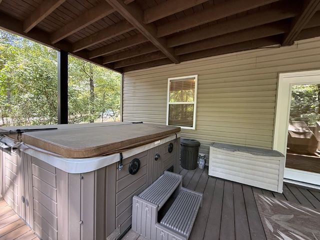 120 Warpaint Lane, Westminster, SC 29693