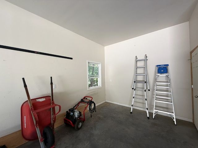 120 Warpaint Lane, Westminster, SC 29693