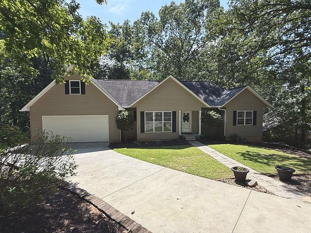 120 Warpaint Lane, Westminster, SC 29693