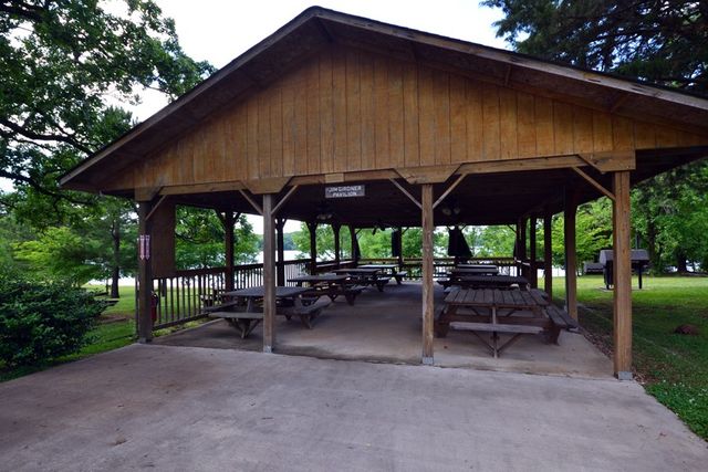 120 Warpaint Lane, Westminster, SC 29693