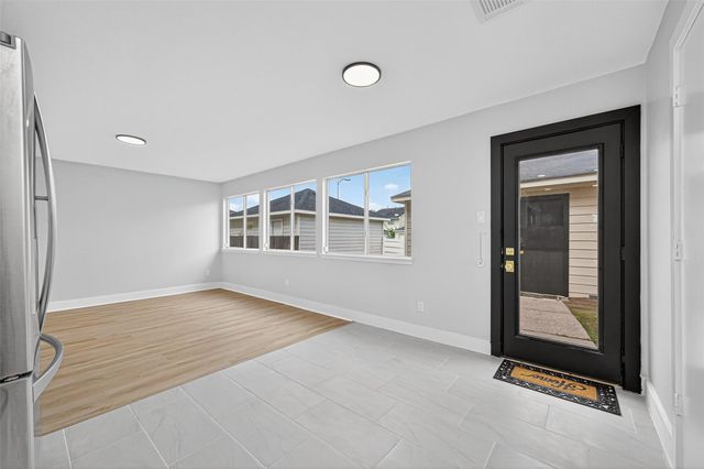 19515 Fletcher Way Drive, Houston, TX 77073