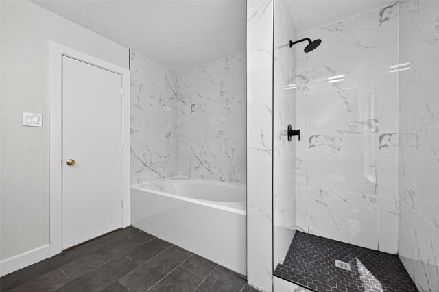 19515 Fletcher Way Drive, Houston, TX 77073