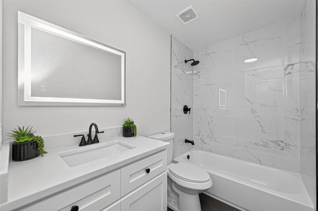 19515 Fletcher Way Drive, Houston, TX 77073