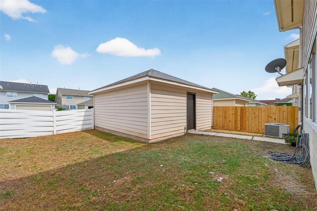 19515 Fletcher Way Drive, Houston, TX 77073