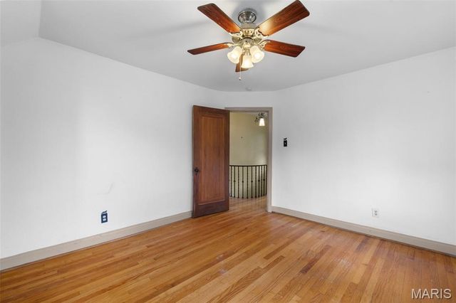 7332 Country Club Drive, St Louis, MO 63121