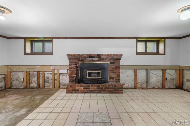 7332 Country Club Drive, St Louis, MO 63121