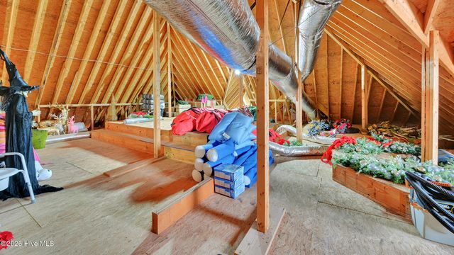 1157 Autumn Lakes Drive, Grimesland, NC 27837