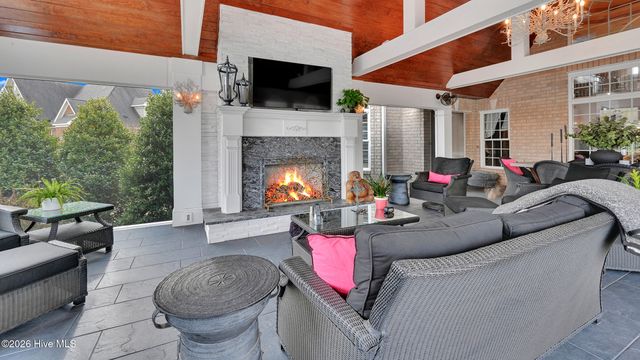 1157 Autumn Lakes Drive, Grimesland, NC 27837