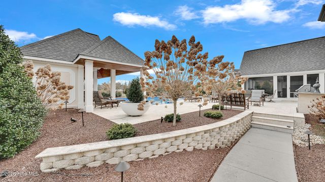 1157 Autumn Lakes Drive, Grimesland, NC 27837