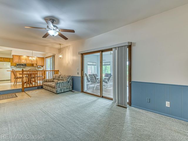 11789 Julia Drive, Green Oak Township, MI 48189