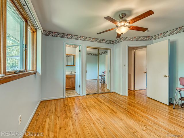 11789 Julia Drive, Green Oak Township, MI 48189