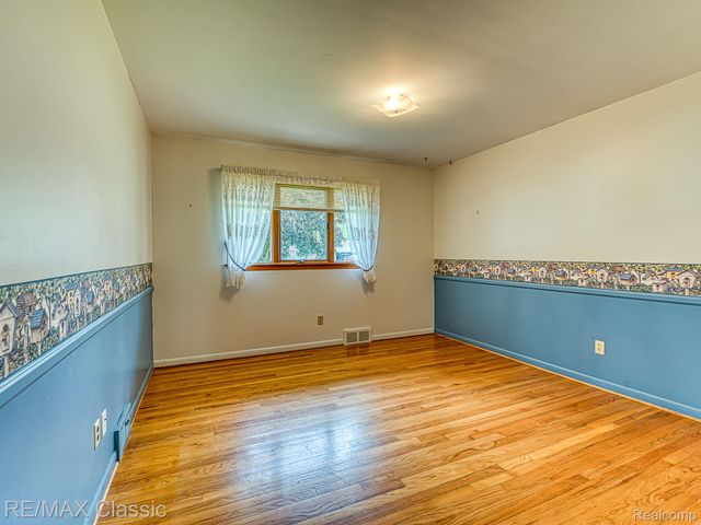 11789 Julia Drive, Green Oak Township, MI 48189