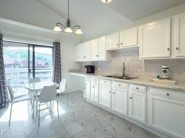 616 Turkey Nest Rd 306, Gatlinburg, TN 37738