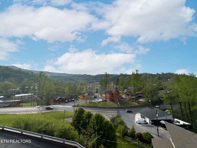 616 Turkey Nest Rd 306, Gatlinburg, TN 37738