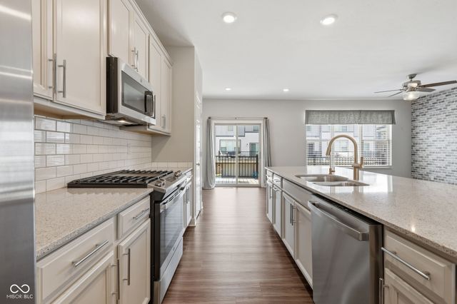 13472 Erlen Drive, Fishers, IN 46037
