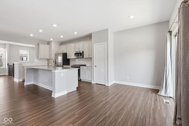 13472 Erlen Drive, Fishers, IN 46037