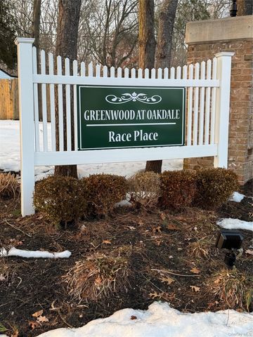 511 Race Place, Oakdale, NY 11769