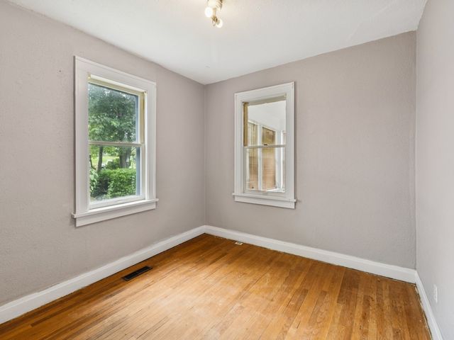 315 E 13th Street N, Newton, IA 50208