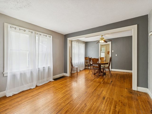 315 E 13th Street N, Newton, IA 50208