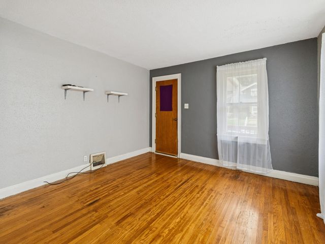 315 E 13th Street N, Newton, IA 50208