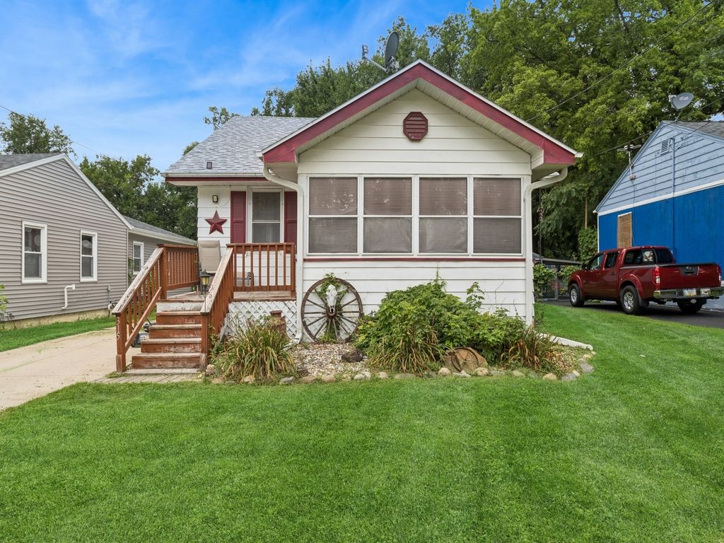 315 E 13th Street N, Newton, IA 50208