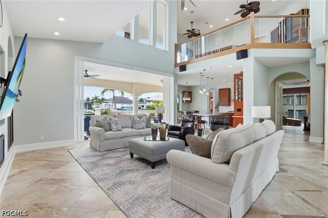 1506 Hermitage LN, Cape Coral, FL 33914